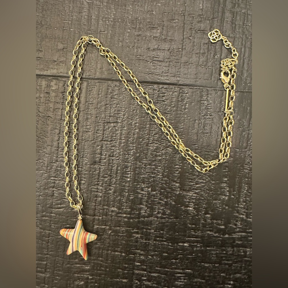 Kendra Scott Jae Hand Carved Pendant Necklace